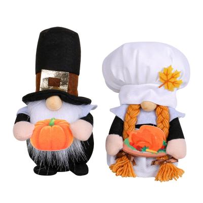 YWGHP2-39 Autumn Thanksgiving Doll Holding Pumpkin Faceless Doll Chef Hat Doll Harvest Decoration